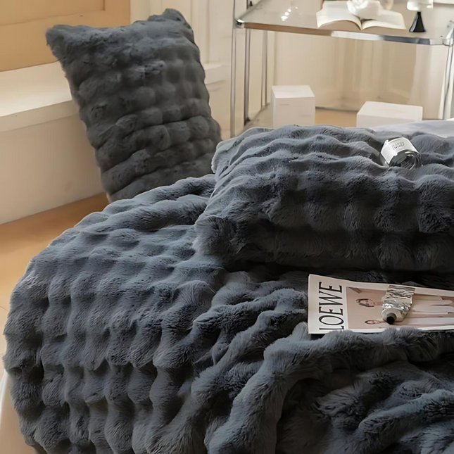 Cozy Collection | Throw Blanket with Double-Sided Faux Fur & Fleece | Ultimate Warmth for Year-Round Comfort 1
