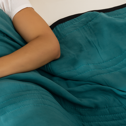 Cozy Comfort | Lightweight All-Season Quilt for Double Bed with Breathable Design | Versatile Bedding Solution 2