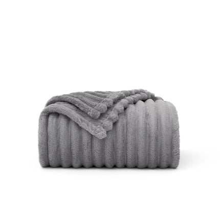 Cozy Comfort | Premium Soft Blanket with Cloud-Like Warmth | Versatile Design for Year-Round Relaxation 13