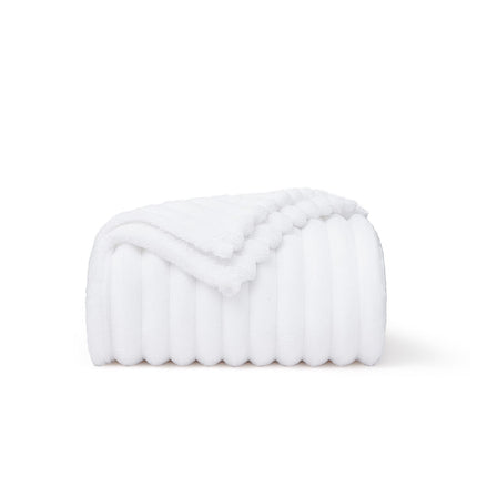 Cozy Comfort | Premium Soft Blanket with Cloud-Like Warmth | Versatile Design for Year-Round Relaxation 5