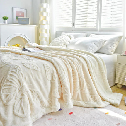 Cozy Coral Fleece Blanket | Lightweight Flannel Design for Ultimate Warmth 2
