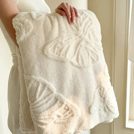 Cozy Coral Fleece Blanket | Lightweight Flannel Design for Ultimate Warmth 4