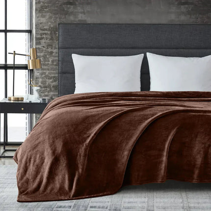 Cozy Fleece Blanket | Extra Soft Plush Material for Year-Round Comfort 7