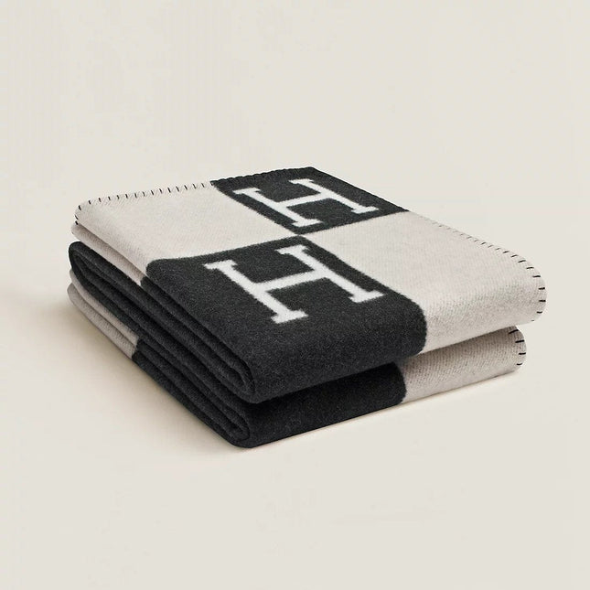 Cozy Home Collection | Soft Throw Blanket with Stylish Design | Versatile Addition for Comfort and Warmth 0