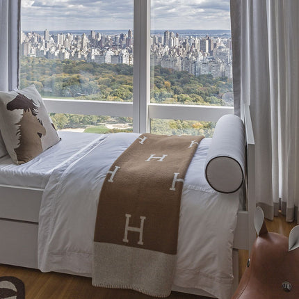 Cozy Home Collection | Soft Throw Blanket with Stylish Design | Versatile Addition for Comfort and Warmth 2