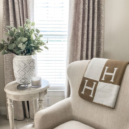 Cozy Home Collection | Soft Throw Blanket with Stylish Design | Versatile Addition for Comfort and Warmth 6
