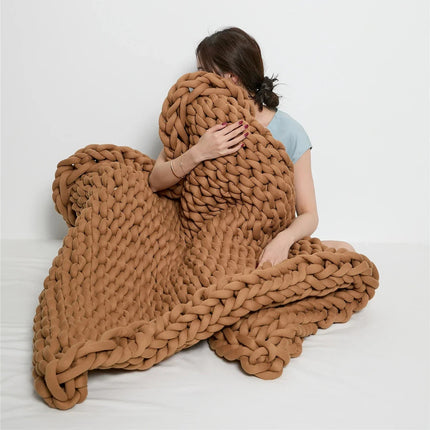 Cozy Home | Chunky Knit Throw Blanket with Exceptional Softness | Stylish Accent for Warm Evenings 6