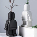 Small: 20 x 11.5 x 6.5 cm / Black