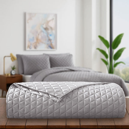 Diamond Collection | King Size Quilt with Luxurious Diamond Design | Cozy Comfort for Year-Round Use 3