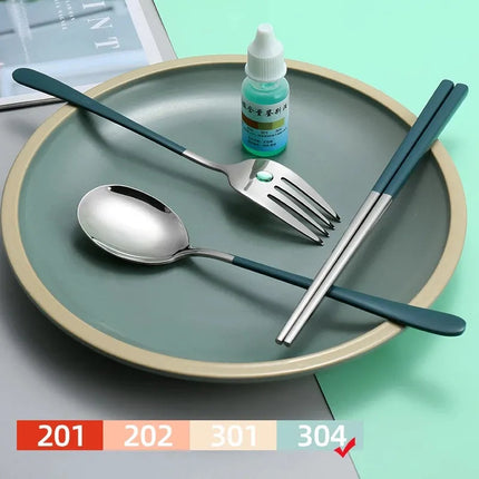 Eco-Friendly | Stainless Steel Cutlery Set with Portable Design | Durable Silverware for Everyday Dining 2