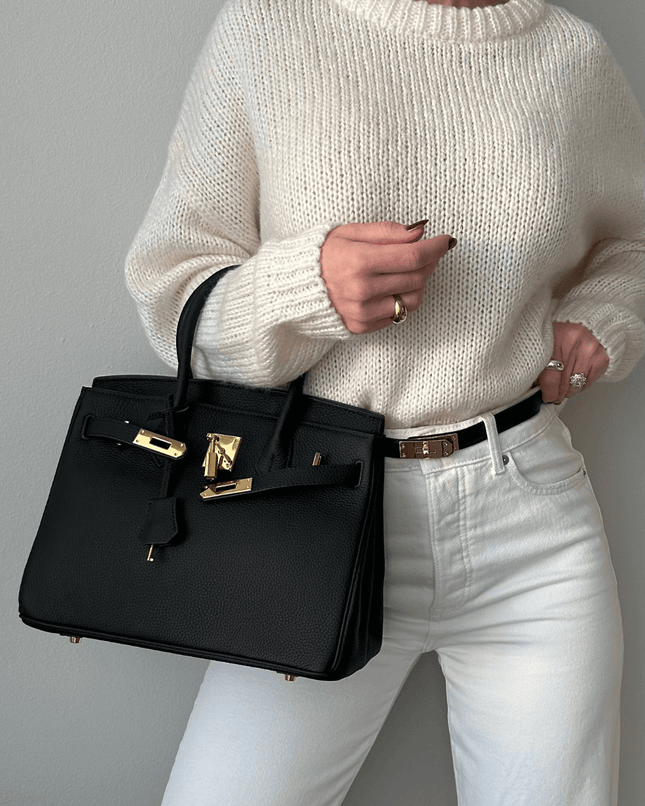 ElegantStyle | Women's Handbag with Textured Design & Secure Closure | Versatile Accessory for Everyday Use 1