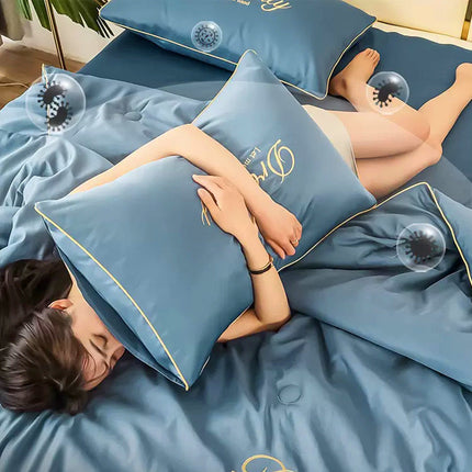 Elegant Bedding Set | Cooling Silk Summer Quilt with Soft Filling | Lightweight Comfort for Restful Sleep 5
