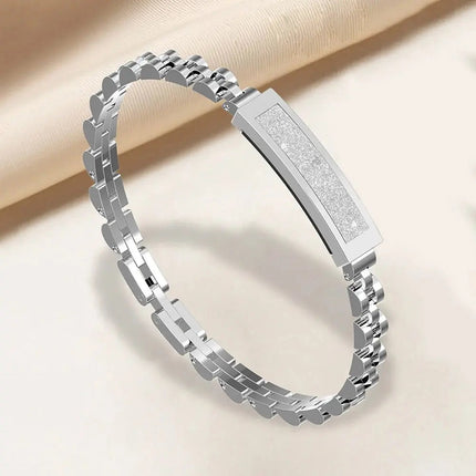 Elegant Fitness Tracker Bracelet with Bluetooth Alerts & 5-Day Battery Life | Stylish Design for Activity Monitoring 2