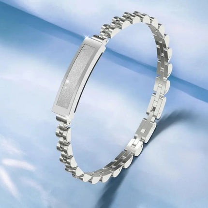 Elegant Fitness Tracker Bracelet with Bluetooth Alerts & 5-Day Battery Life | Stylish Design for Activity Monitoring 3