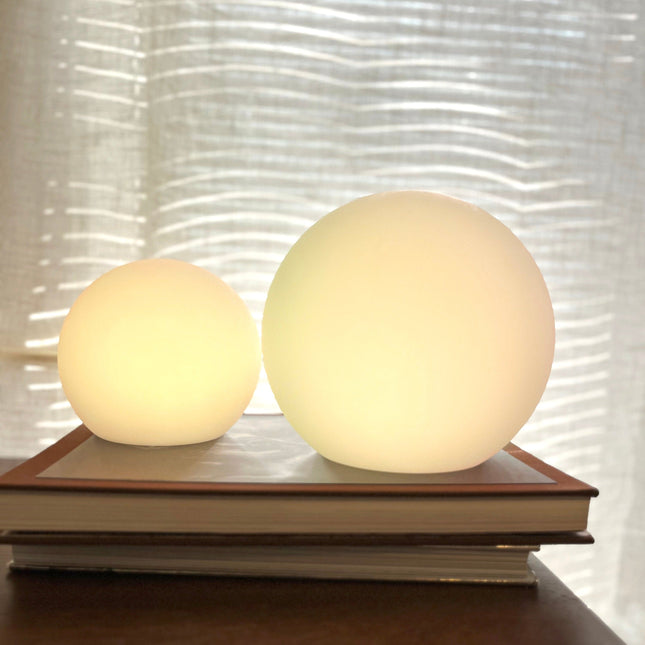 Elegant LED Table Lamp | Cordless Design with 16 Color Options | Rechargeable for Indoor and Outdoor Use 1