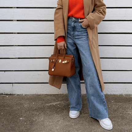 Elegant Leather Handbag with Gold Lock Hardware | Stylish & Versatile Accessory for Everyday Use 2