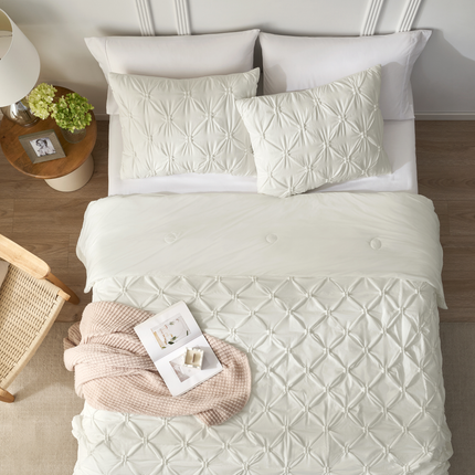 Elegant Pintuck Cooling Comforter | Breathable Lightweight Design for Hot Sleepers 2