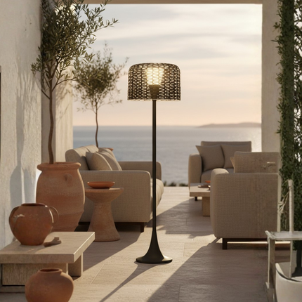 Elegant Solar Outdoor Floor Lamp with Integrated LED & Woven Shade for Ambiance 5