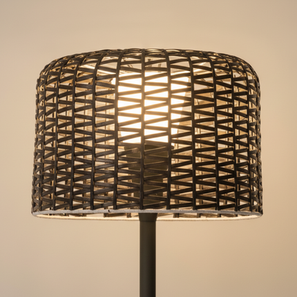 Elegant Solar Outdoor Floor Lamp with Integrated LED & Woven Shade for Ambiance 7