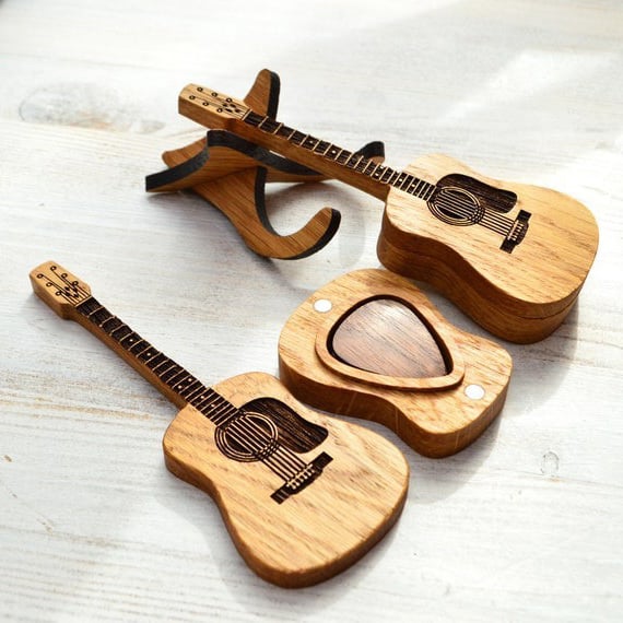 Elegant Wooden Guitar Pick Case with Stand & Engraved Design for Personalized Gifting 1
