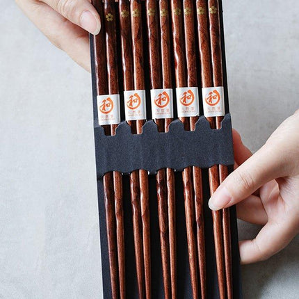 Elegant Wooden Japanese Chopsticks Set with Golden Sakura Motif | Luxurious Dining Experience for Japanese Cuisine 4