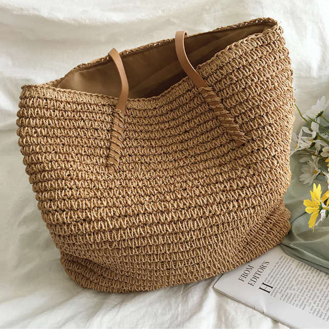 Elegant Woven Handbag with Sturdy Shoulder Strap for Stylish Versatility 1