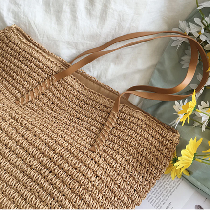 Elegant Woven Handbag with Sturdy Shoulder Strap for Stylish Versatility 2