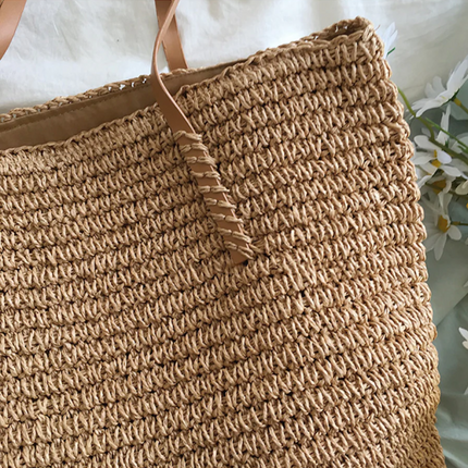 Elegant Woven Handbag with Sturdy Shoulder Strap for Stylish Versatility 3