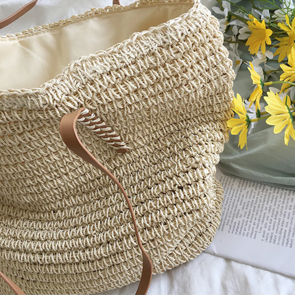 Elegant Woven Handbag with Sturdy Shoulder Strap for Stylish Versatility 8