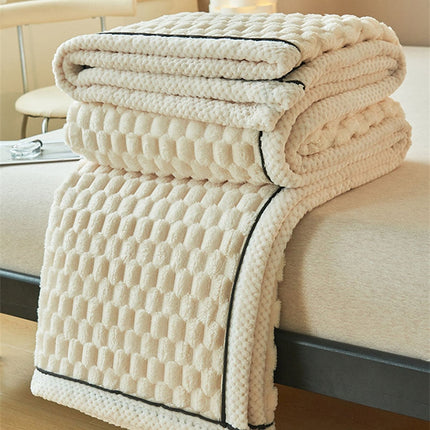 Eloise Collection | Ultra-Soft Blanket with Flannel Fleece | Stylish Velvet Design for Year-Round Comfort 2