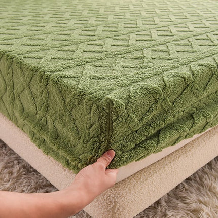 FlannelDream | Deep Pocket Fitted Sheet with Soft Velvet Material | Cozy Comfort for All Seasons 14