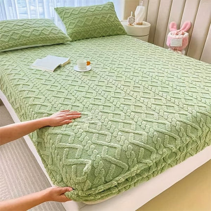 FlannelDream | Deep Pocket Fitted Sheet with Soft Velvet Material | Cozy Comfort for All Seasons 4