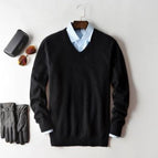 Black- V-Neck / S