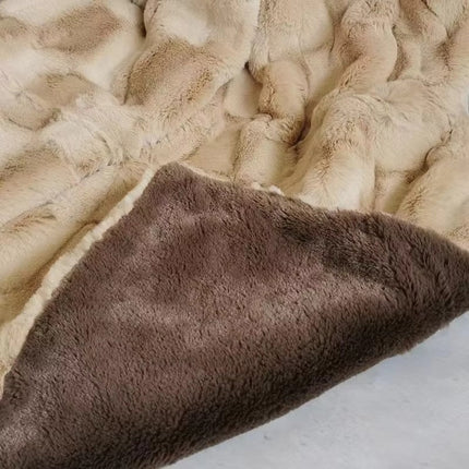 Heavenly Retreat | Faux Fur Blanket with Dual-Layer Design | Luxurious Softness for Cozy Comfort 2
