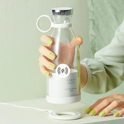 JuicyGo | Portable Blender for Smoothies with USB Rechargeable Design | Compact and Lightweight for On-the-Go Nutrition 3
