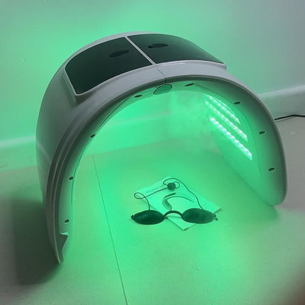Red Light Therapy Device, LED Light Therapy for Face with Spray – image 6