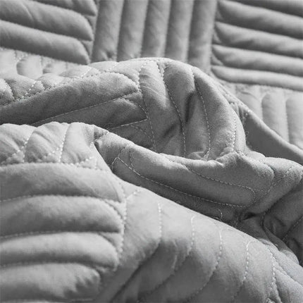 Lightweight Bedding Sets | Double-Sided Bedspread Set for Summer Comfort | Breathable Soft Fabric for Queen Beds 2