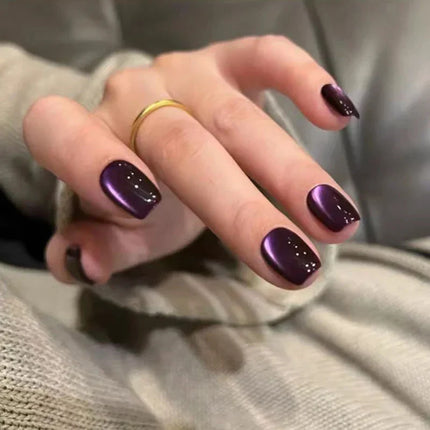 Christmas Nails, Festive Nails with Reindeer and Peppermint – image 28