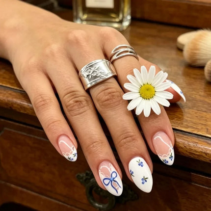 Press-On Nails Festive Designs Gel Polish & Buffing Strips_95