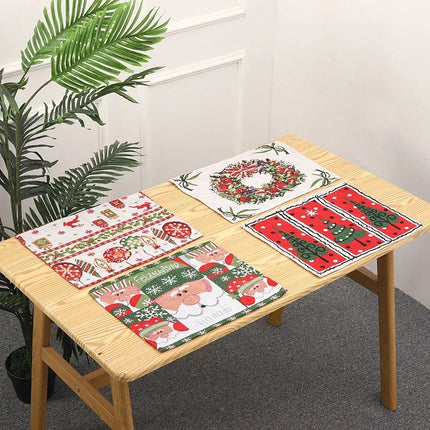 Christmas Tablecloth with Christmas Tree Print, Machine Washable Dining Table Cover, Quick Drying Christmas Table Linen