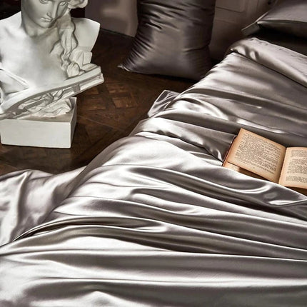 Luxurious Silk Bedding Set | Hypoallergenic Duvet Covers for Skin & Hair Care 2