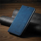 Blue / iPhone 15 Plus