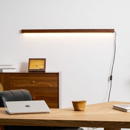 Modern Linear Wood LED Wall Light Fixture with Adjustable Height | Sleek Design for Contemporary Interiors 7