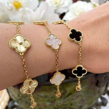 Nature's Charm | Clover Bracelet with Adjustable Chain | Elegant Accessory for Timeless Style 2