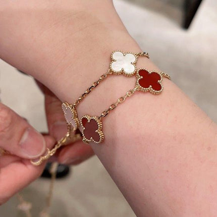 Nature's Charm | Clover Bracelet with Adjustable Chain | Elegant Accessory for Timeless Style 5