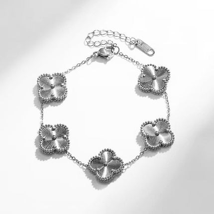 Nature's Charm | Clover Bracelet with Adjustable Chain | Elegant Accessory for Timeless Style 7