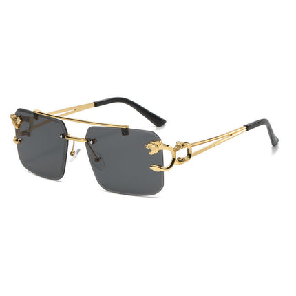 Fashion Sunglasses for Women, Tinted Luxury Sunglasses with Statement Design – image 5