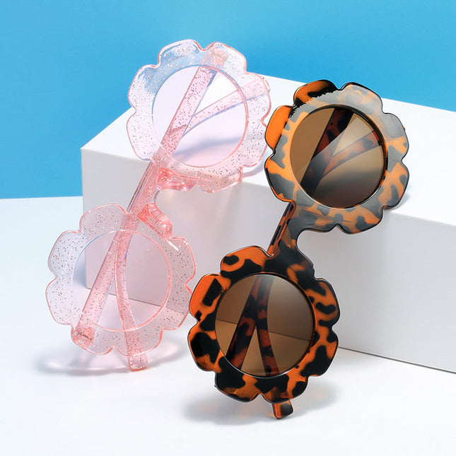 UV Protection Sunglasses for Women, Trendy Sunglasses with Cute Flower Frame