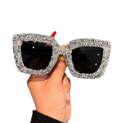 Rhinestone Sunglasses for Women, Glamorous Shades for Women at the Beach – image 5
