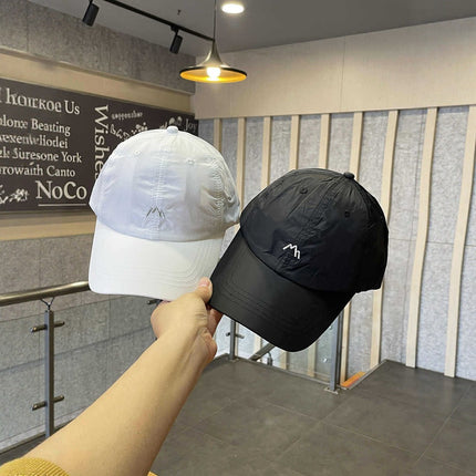 Outdoor Cap for Running, Waterproof Running Caps for Men and Women, Lightweight Running Hat with Adjustable Strap